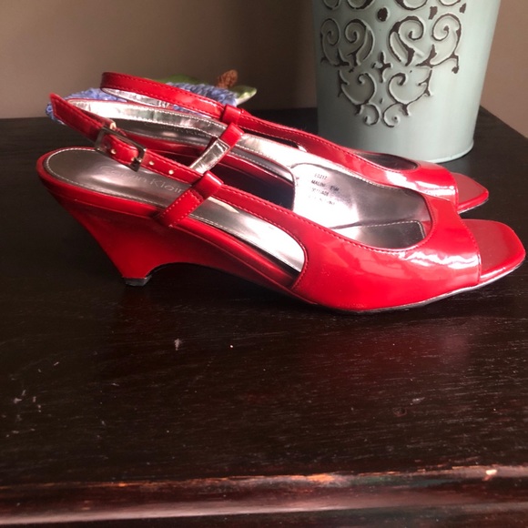 Calvin Klein Malini Wedges Red Size 6.5 - Picture 6 of 9